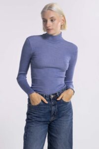 intimo-ortopedia-abbiati-Dolcevita-in-lana-e-seta-azzurro-Oscalito-3429-1