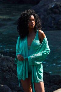 intimo-ortopedia-abbiati-Kimono-in-spugna-con-pizzo-Tori-Marjolaine-6TOR2001-1